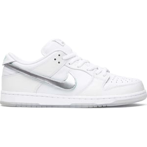 Nike SB Dunk Low Diamond Supply Co White Diamond