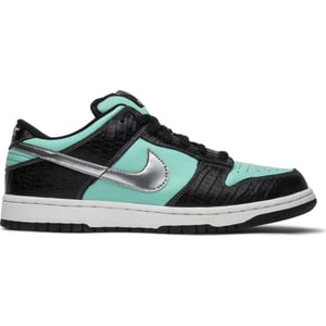 Nike Dunk SB Low Diamond Supply Co. Aqua Blue