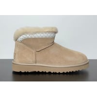 Wmns UGG 14